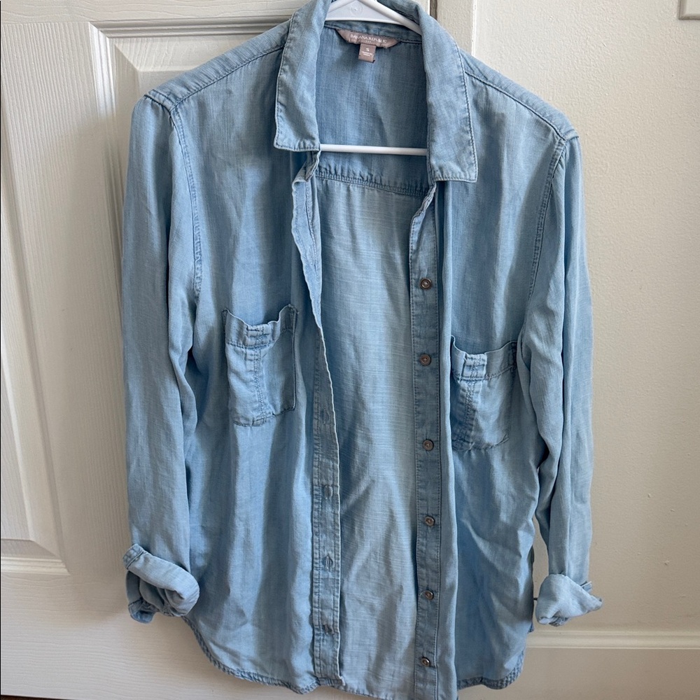 Banana Republic Light Blue Women's Button-Down Shirt
